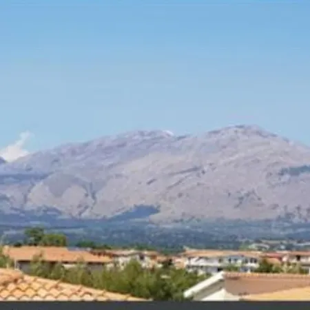 Casa Vacanze Santa Maria Del Cedro 公寓 *